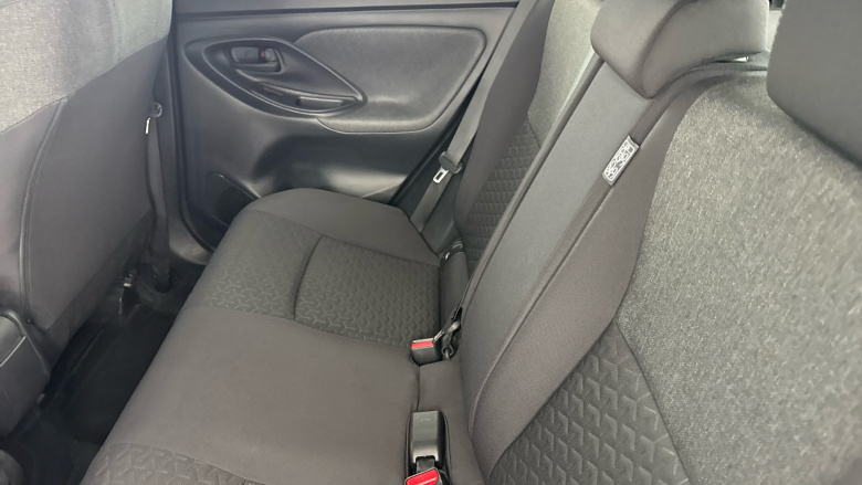 Toyota Yaris Cross 1.5 Hybrid Design 5dr CVT Hybrid Estate